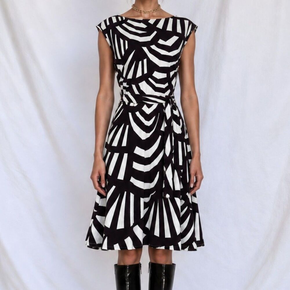 Vintage Y2K Ann Taylor Purple White Printed Knit Knee Length Cocktail Dress S/M